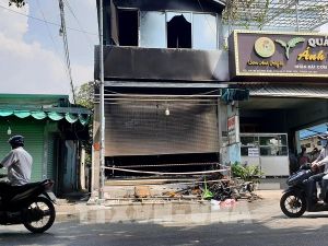 Cháy cửa hàng vật liệu xây dựng tại thành phố Thuận An (Bình Dương) Cháy cửa hàng vật liệu xây dựng tại thành phố Thuận An (Bình Dương)