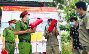 Cảnh báo cháy sớm phường xã: Đảm bảo phương châm 4 tại chỗ Cảnh báo cháy sớm phường xã: Đảm bảo phương châm 4 tại chỗ
