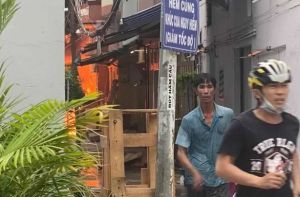 Cháy nhà dân trong hẻm ở TPHCM, 1 người tử vong Cháy nhà dân trong hẻm ở TPHCM, 1 người tử vong