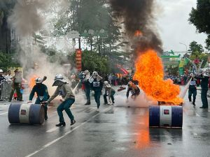 Duy trì không để xảy ra cháy lớn và thiệt hại về người trên địa bàn Long Biên Duy trì không để xảy ra cháy lớn và thiệt hại về người trên địa bàn Long Biên